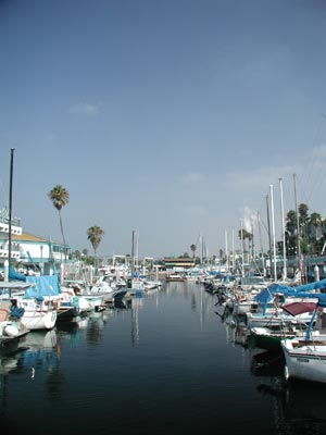 ../images/09_redondo_beach_harbor.jpg