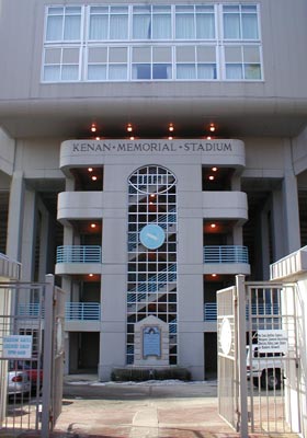 ../images/02_kenan_stadium.jpg